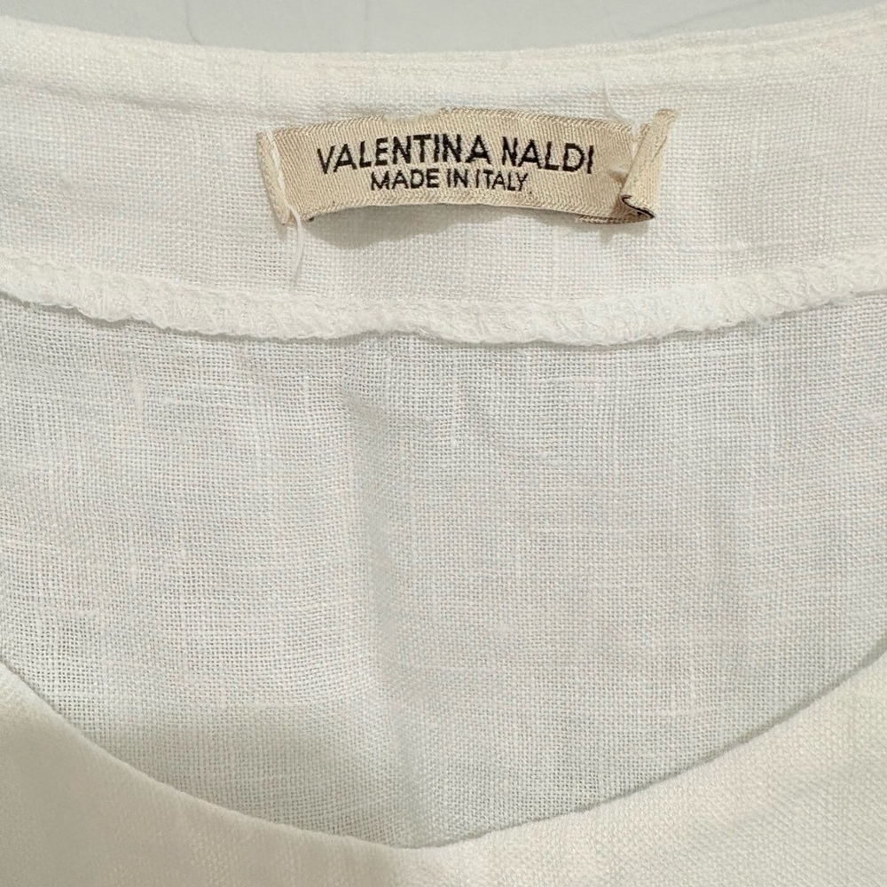 White Sleeveless linen Top - Picture 2 of 3